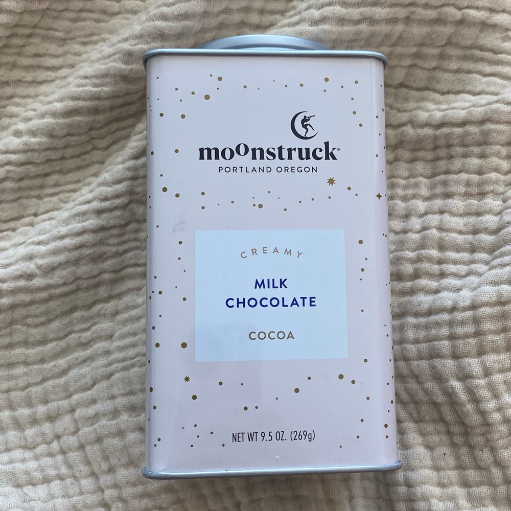 Moonstruck hot cocoa powder